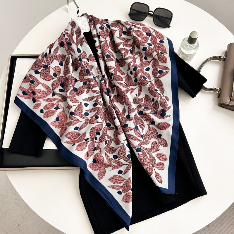ผ้าพันคอสี่เหลี่ยมขนาด 90 ซม.  - Scarf Silk Square บทวิจารณ์และราคา