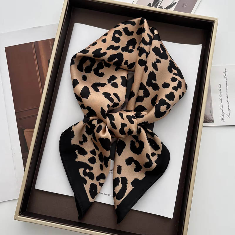 ผ้าพันคอผ้าซาตินลายเสือดาวสุดห - Ascot Neck Scarf บทวิจารณ์และราคา