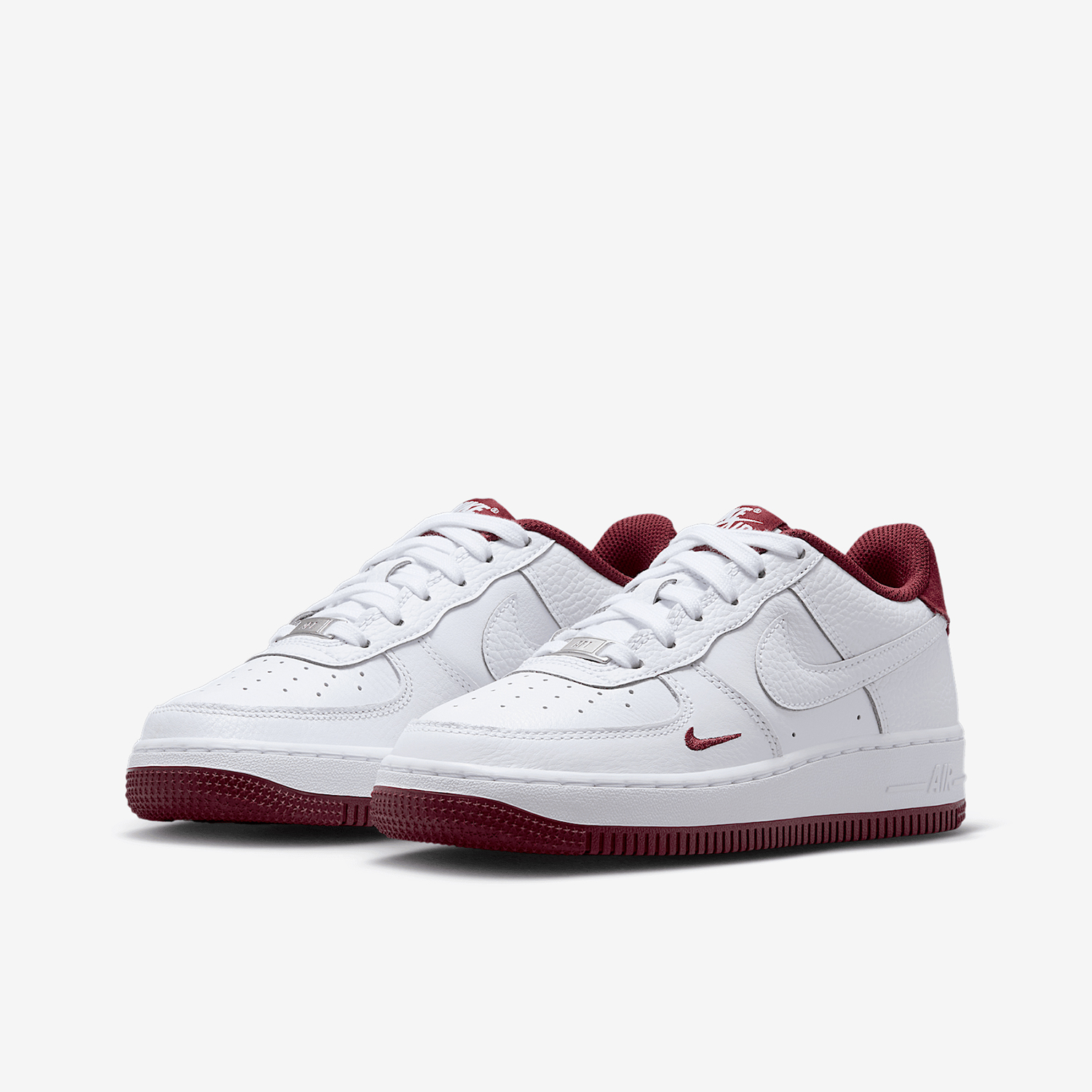 ไนกี้ แอร์ ฟอร์ซ 1 แอลวี 8 รอง - Nike Shoes Air Force 1 บทวิจารณ์และราคา